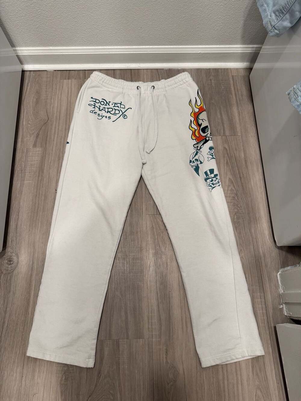 Ed Hardy Flame Skull Fleece Sweatpants Size M Ivory Graphic Joggers